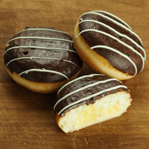 BOSTON CREME DONUT