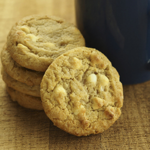 WHITE CHOCOLATE CHIP COOKIE